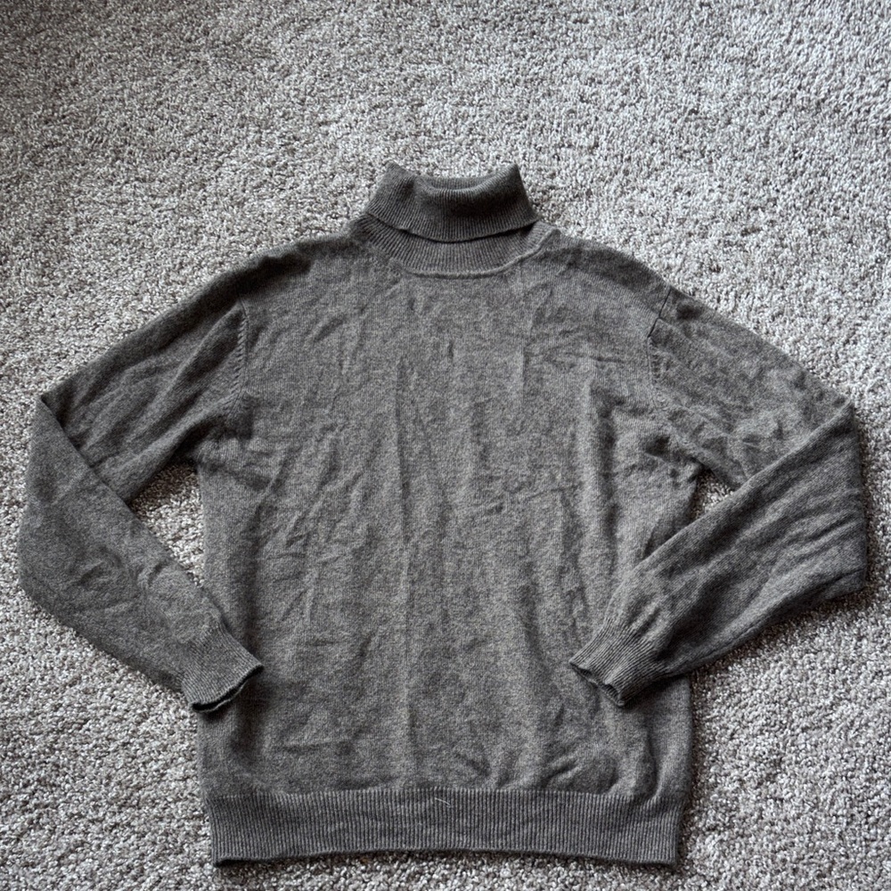 Kirkland Signature 100% Cashmere Oatmeal Beige Turtleneck Sweater Size Small
